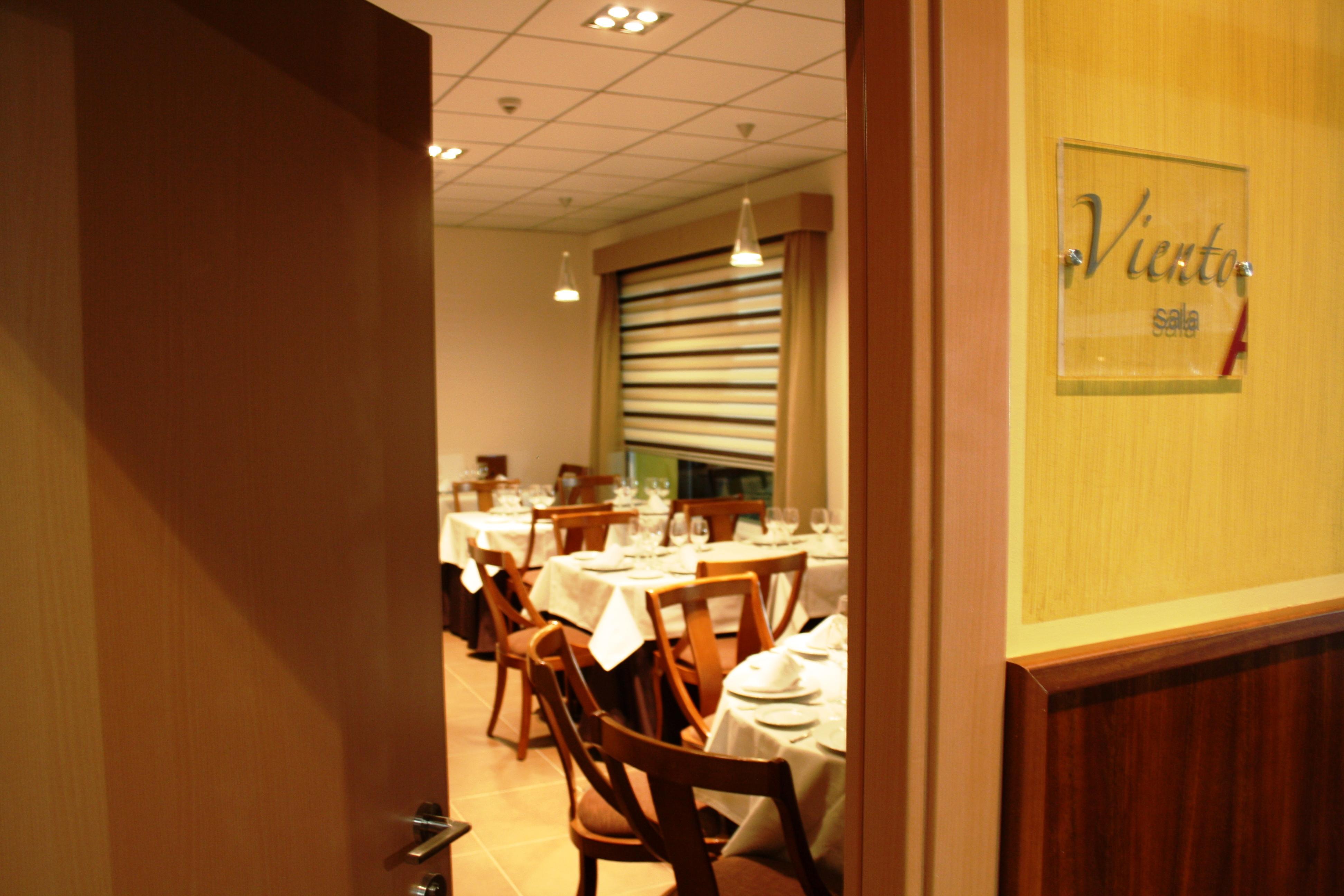 Hotel Acosta Ciudad De La Musica บีญาฟรังกา เด ลอสบาร์รอส ภายนอก รูปภาพ