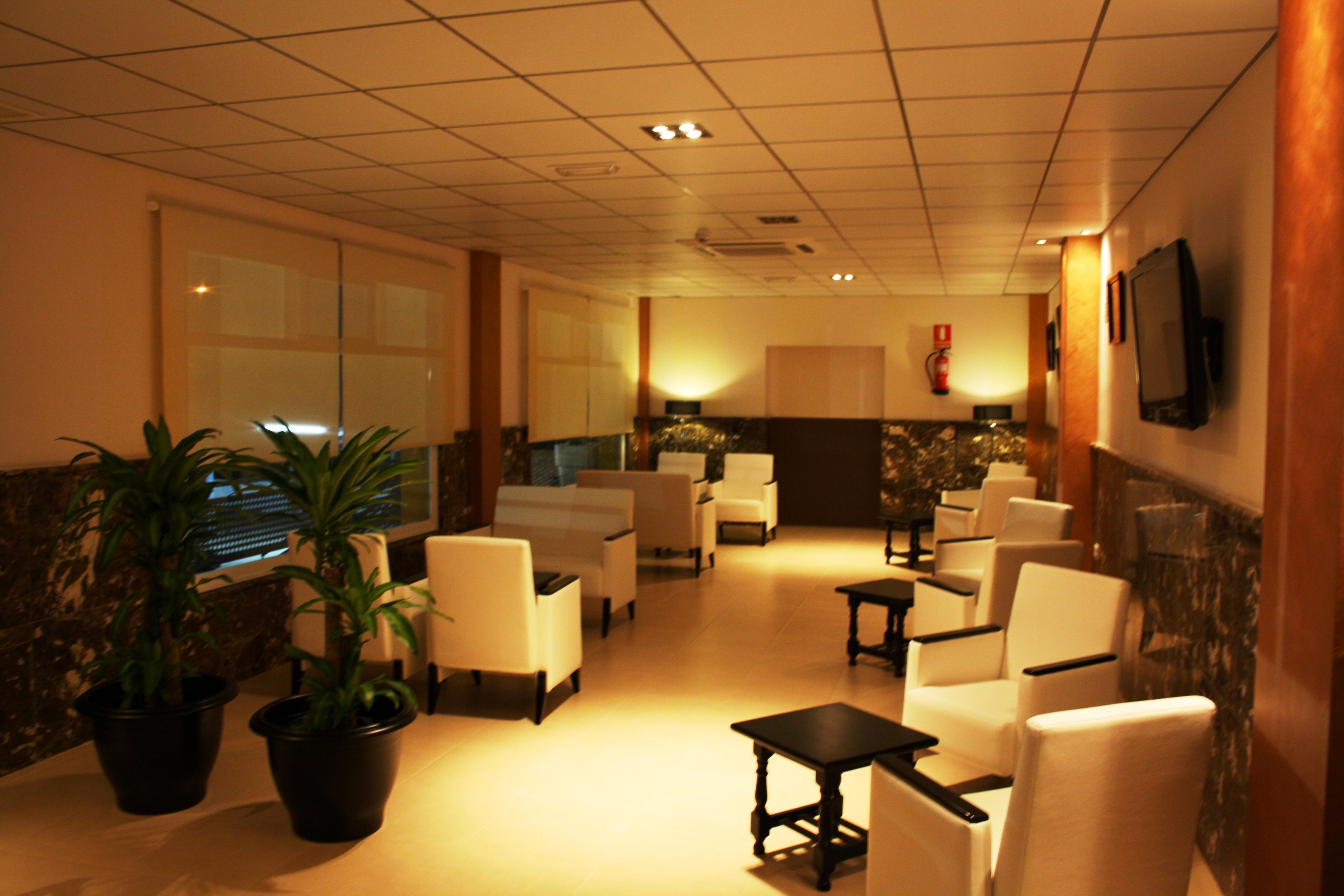 Hotel Acosta Ciudad De La Musica บีญาฟรังกา เด ลอสบาร์รอส ภายนอก รูปภาพ