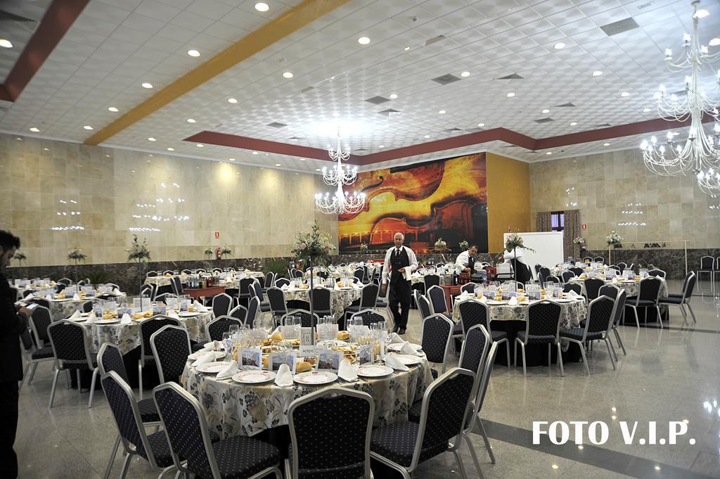Hotel Acosta Ciudad De La Musica บีญาฟรังกา เด ลอสบาร์รอส ภายนอก รูปภาพ